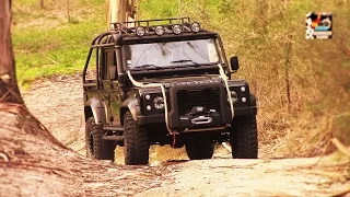 Land Rover 007 Spectre Defender (200 hp Power Diesel) Full HD