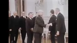 12 Сумасшедшие / MAD 1960-1972 (CNN Cold War 1998г)