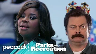 Donna's ex plays the UNO reverse card on Ron | Parks and Recreation