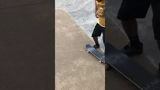 How to keep speed around the bowl at Skatepark