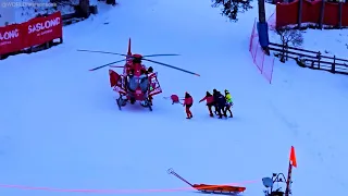 [AIUT ALPIN DOLOMITES] Helicopter rescue of an injured skier on Saslong, Val Gardena