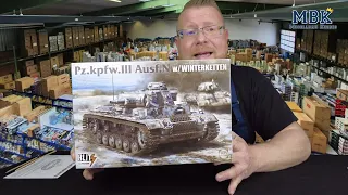 MBK unboxing #766 - 1:35 Pz.Kpfw. III Ausf. N w/Winterketten (Takom 8011)