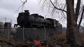Railfanning that blows your hat off! Literally!