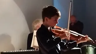 Violon : interprétation du morceau de fin du premier cycle d'un de nos élèves