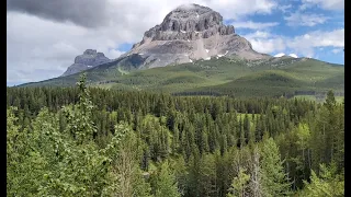 Crowsnest Mountain (Omahkai'stoo miisták) - Livingstone PLUZ - Alberta, Canada (Crowsnest Pass)