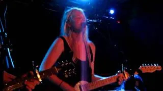 Lissie sings "Cuckoo" Live at The Bodega Social - Nottingham 21st June 2010