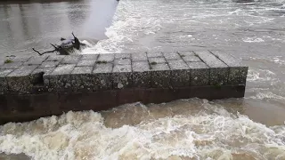 Écluse de Malon.. le déversoir  4 Janvier 2018