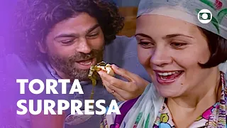 Catarina serve torta de capim e Petruchio come tudo sem saber de nada 😅 | O Cravo e a Rosa