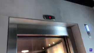 Лифт в ТРЦ «Щёлковский» // 1 октября 2022 года