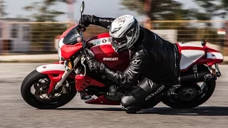 Ducati Monster S4R and Kawasaki ZX9R having fun on Kakucs ring - 2014