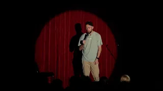 SUNT URMAȘUL LUI ARȘINEL | Stand Up Comedy