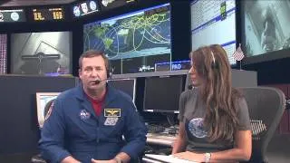 NASA Astronaut Talks Space with Students