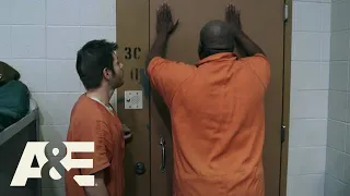 60 Days In: Ryan & Quintin Help A Sick Inmate (S2 Flashback) | A&E