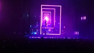 // THE 1975 - SOMEBODY ELSE // 02 ARENA 18.1.19