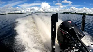 Mercury 250 ProXS 4 stroke at 75 MPH engine view