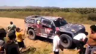 Dakar 2012  Gordon auxilia a Nasser Al Attiyah y yo estaba ahi.flv