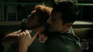 Riverdale 5x2 - Archie and Hiram fight scene