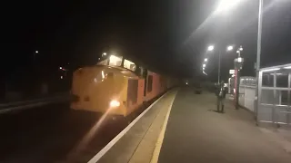 37607 thrashes out of Beccles 77 minutes late!!!