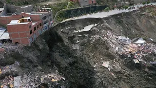 Aerial images of La Paz homes destroyed by major landslide