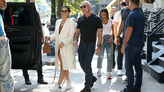 Jeff Bezos & Lauren Sanchez are all smiles as they hold hands shopping in New York - Gossip Bae