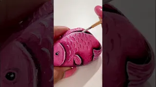 Painting Fishes On Stone? 😱 #shivangisah #art #youtubeshorts #shorts #TrendingOnShorts #diy