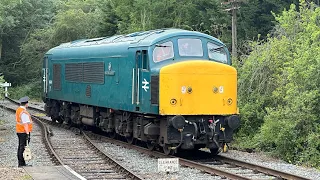 ROYAL TANK REGIMENT Class45/0 45041 at the ​​⁠ Nene Valley Railway