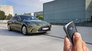 Lexus ES 300h TEST POV Drive & Walkaround English Subtitles