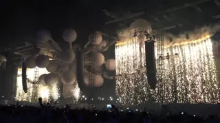 Sensation Dubai 2015 - Lightshow / illuminated crowd