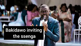 Bakidawo inviting the ssenga on an introduction (okwanjula )