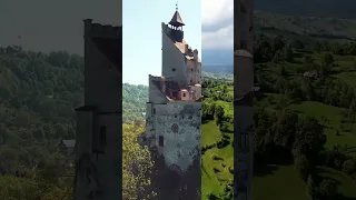 A Tour of Bran Castle / Transylvania / Romania #travel #bucketlist