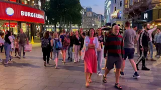 Central London 2021 | West  End, Soho, Midweek Night Walk [4k HDR]