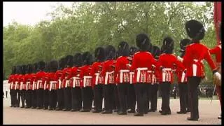 Guardsman To Switch Bearskin For Turban | Forces TV