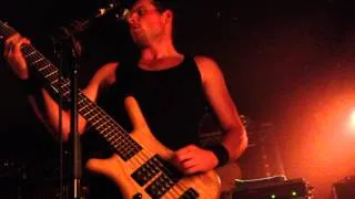 Dyscarnate : Yielding The Iron Fist - Cain Enable (Live In Paris)