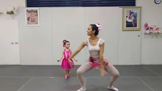 A Bailarina Musicalização Infantil