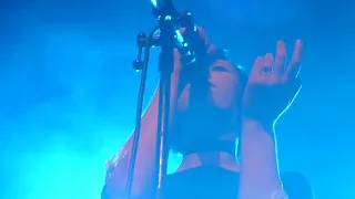 The Last Shadow Puppets - Paris Summer [Nancy & Lee cover - live in Amsterdam - 20-10-2008]