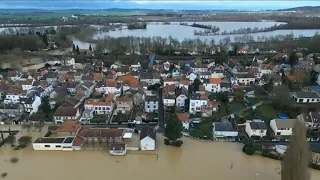 Paris on flood alert with Seine River levels expected to rise