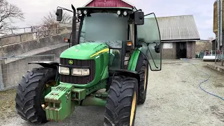 2005 John Deere 5720