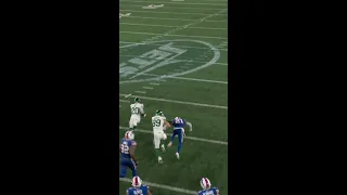 Breece Hall rushes for an 83-yard Gain vs. Buffalo Bills