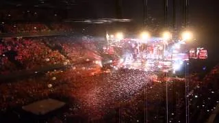 One Direction - What makes you beautiful live at The Ziggo Dome 03-05-13