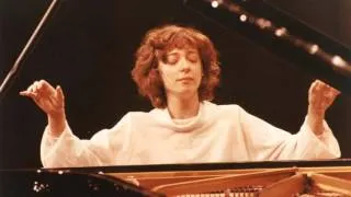 Anna Malikova – Waltz in A flat major, Op. 42 (1990)