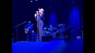 LeAnn Rimes - Blue LIVE @ BERGENPAC