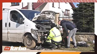 Wjechał w słup i zadzwonił po pomoc! #Mobilni_Mechanicy