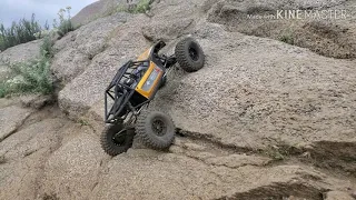 Traxxas TRX4 Sport vs Axial Capra crawling same line