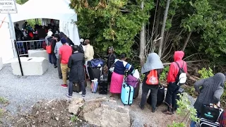 Canada sees rising tide of migrants from the US