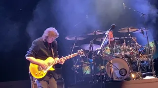 Steve Hackett live 2023 in Hannover mit SHADOW OF THE HIEROPHANT bei der Foxtrott at Fifty- Tour