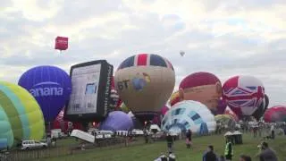 Bristol Balloon Fiesta 2013 - Mass ascent time-lapse.