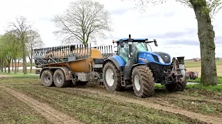 New Holland T 7.275 mit Zunhammer beim düngen.