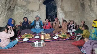 Ramadan Mubarak: Iftar in a cave, Big Family Living in a 2000 years cave, Village life Afghanistan