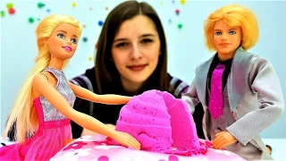 Видео для девочек: Барби и Кен - новогодний праздничный ужин
