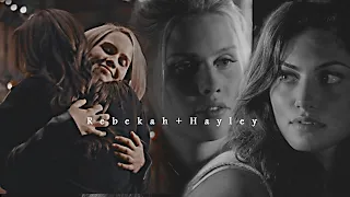 Hayley & Rebekah | Us girls need to stick together